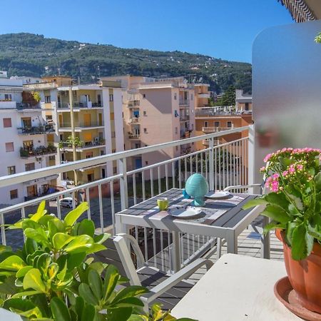 Clio Sorrento Apartment Екстер'єр фото