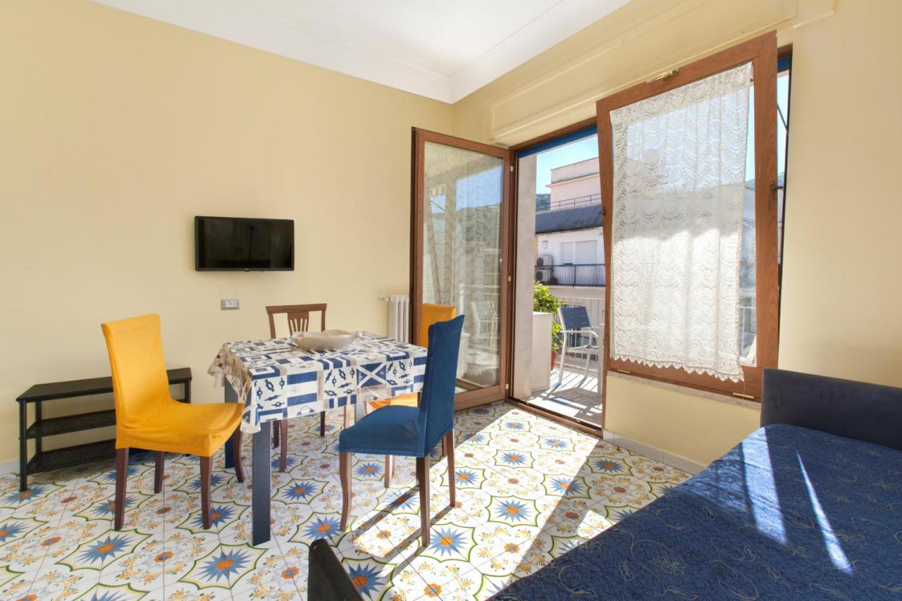 Clio Sorrento Apartment Екстер'єр фото
