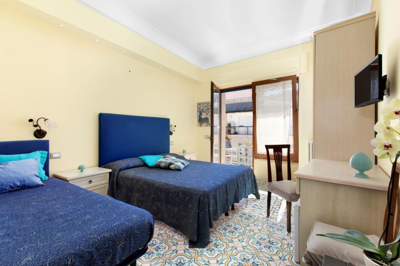 Clio Sorrento Apartment Екстер'єр фото