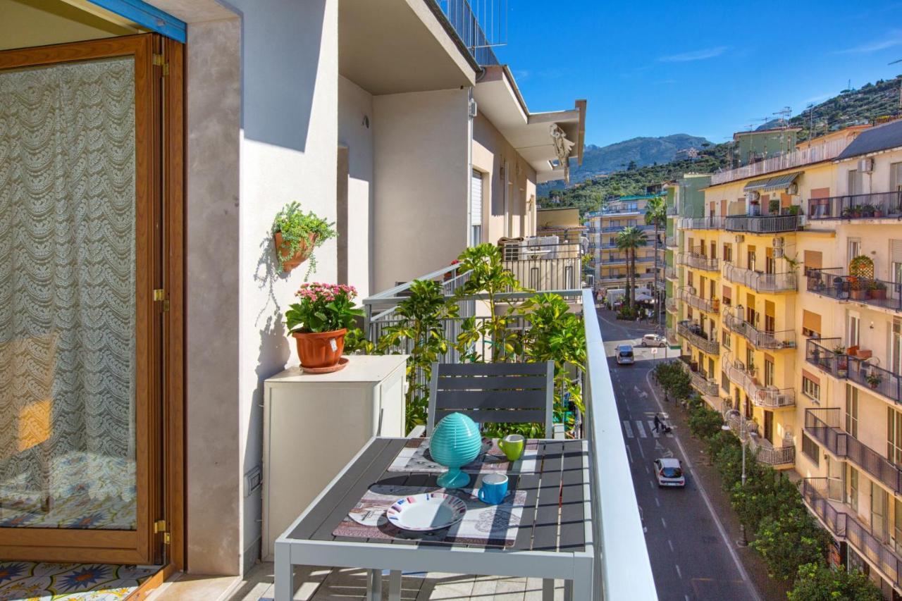 Clio Sorrento Apartment Екстер'єр фото