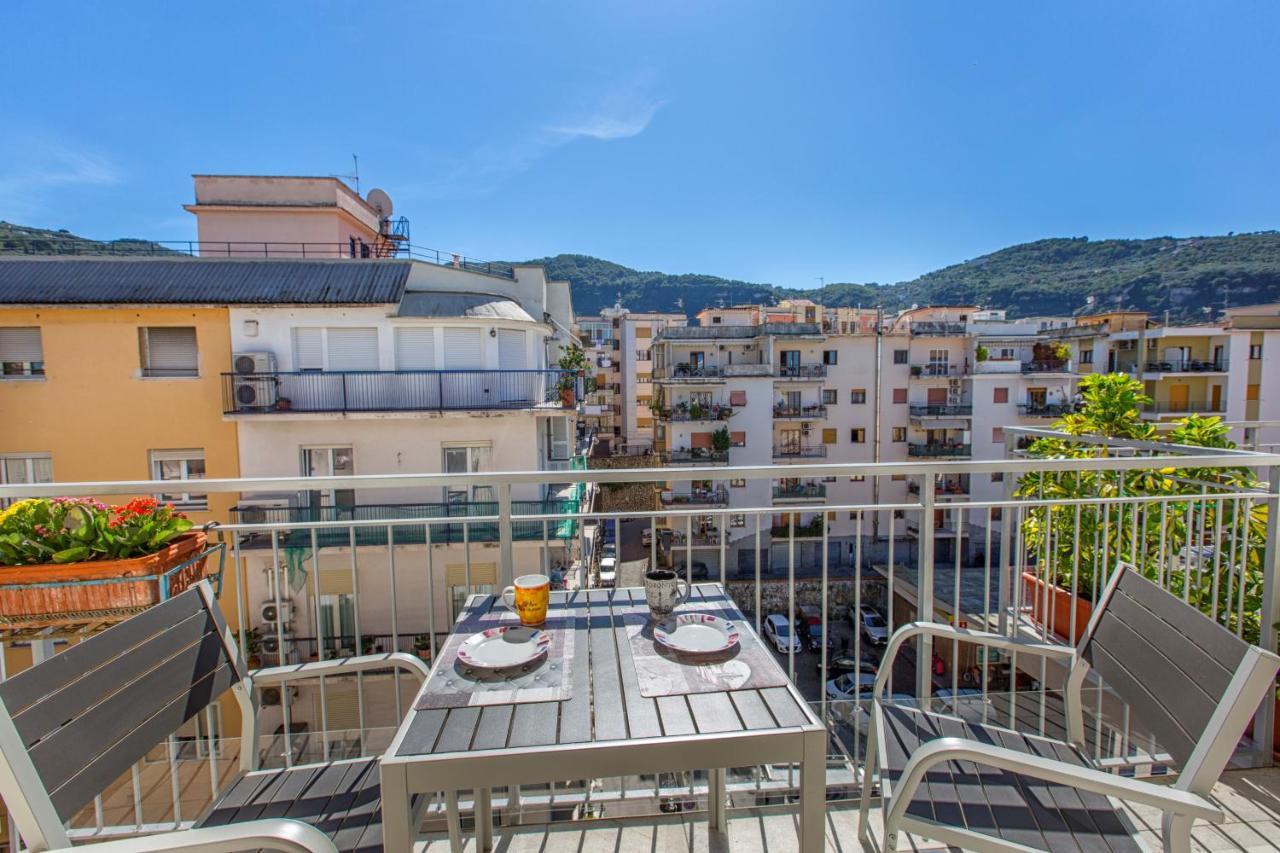 Clio Sorrento Apartment Екстер'єр фото