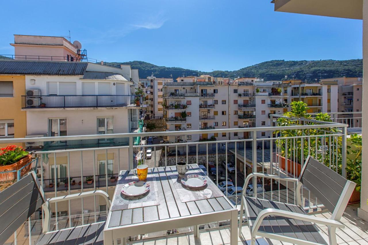 Clio Sorrento Apartment Екстер'єр фото